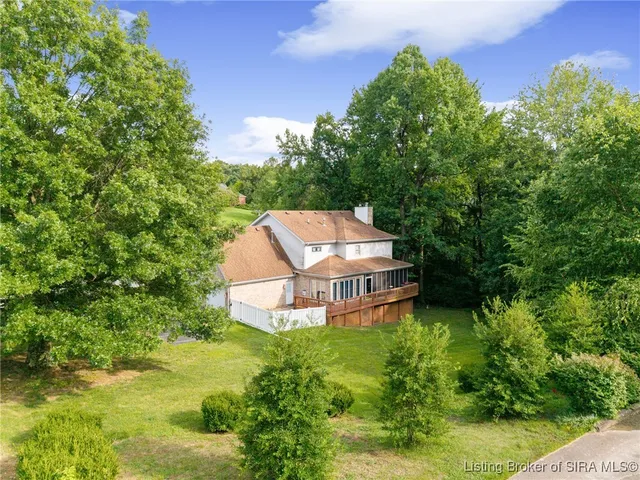 $399,999 | 1 Captains Court, New Albany, IN 47150