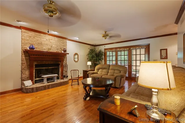 $399,999 | 1 Captains Court, New Albany, IN 47150