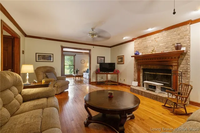 $399,999 | 1 Captains Court, New Albany, IN 47150