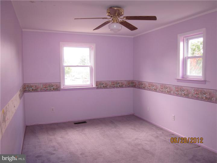 11817 Dumont Road Philadelphia, PA 19116 - Photo 10 of 12 Bedroom 3