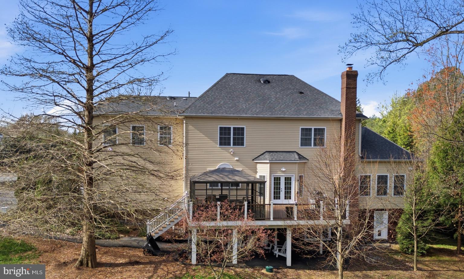 7501 Clifton Road Clifton, VA 20124 - Photo 58 of 93 a front view of a house with parking area