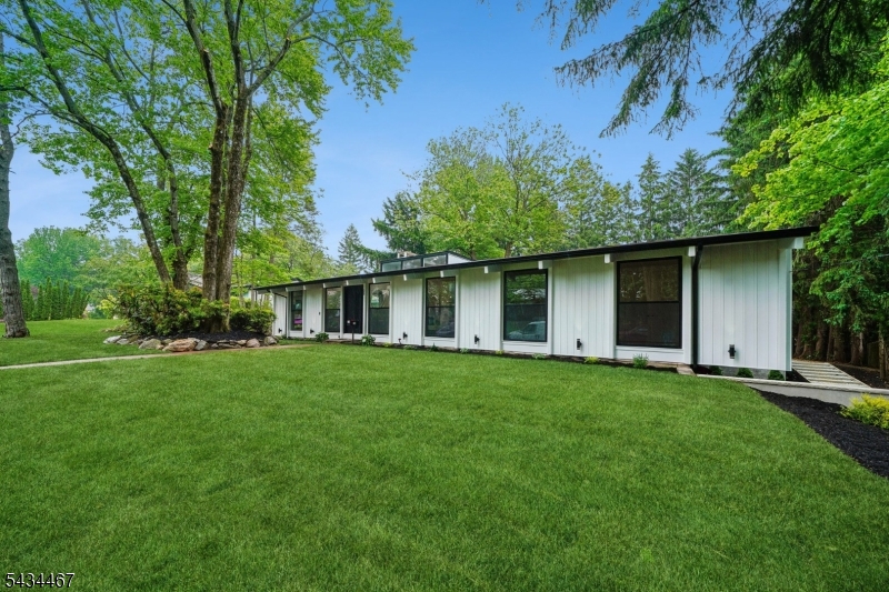 28 Fernhill Road Springfield, NJ 07081 - Photo 1 of 42