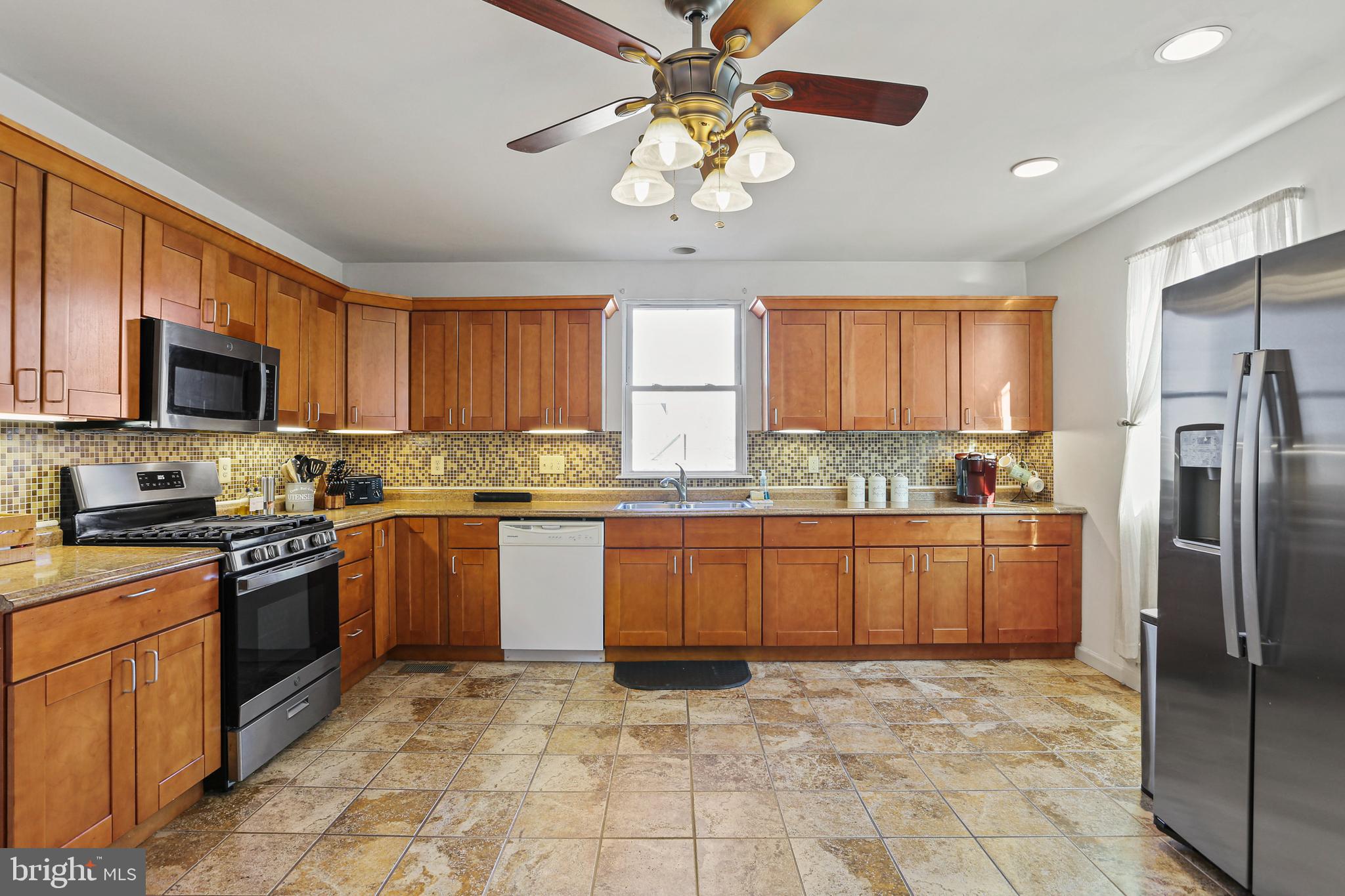 5509 Heatherwood Road Halethorpe, MD 21227 - Photo 2 of 34 Enormous Kitchen with Stainless Steel Appliances