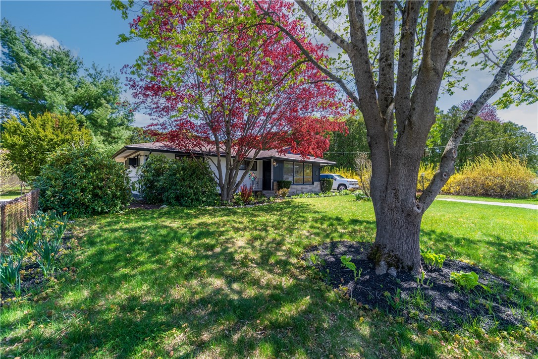 219 Dawn Boulevard Woonsocket, RI 02895 - Photo 20 of 28