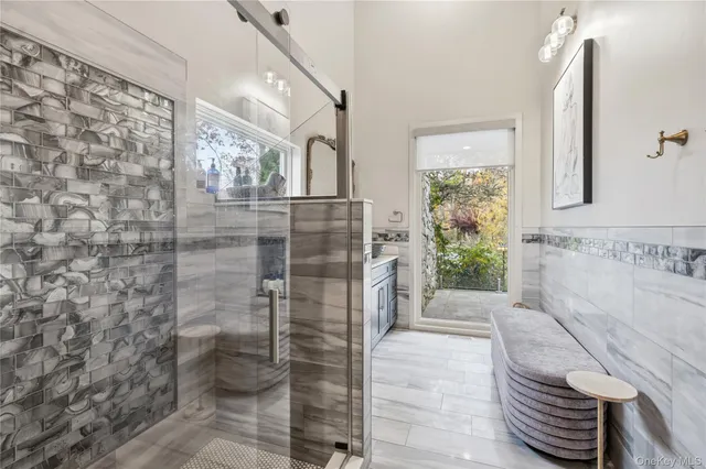 $2,475,000 | 40 West View Drive, Oyster Bay, NY 11771