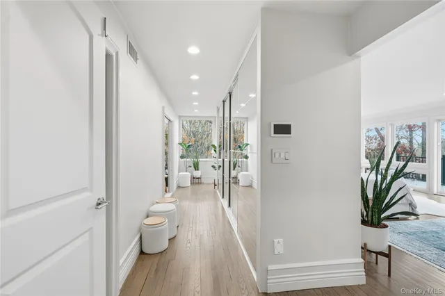 $2,475,000 | 40 West View Drive, Oyster Bay, NY 11771