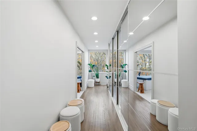 $2,475,000 | 40 West View Drive, Oyster Bay, NY 11771