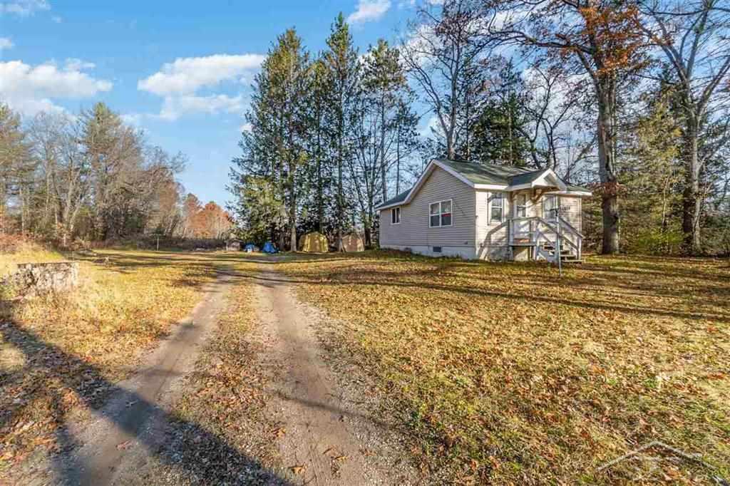 244 West Olson Road Midland, MI 48640 - Photo 2 of 12 Gallery Image 2