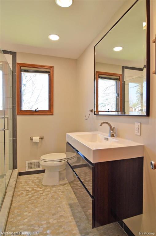 111 South Helen Avenue Rochester, MI 48307 - Photo 13 of 28