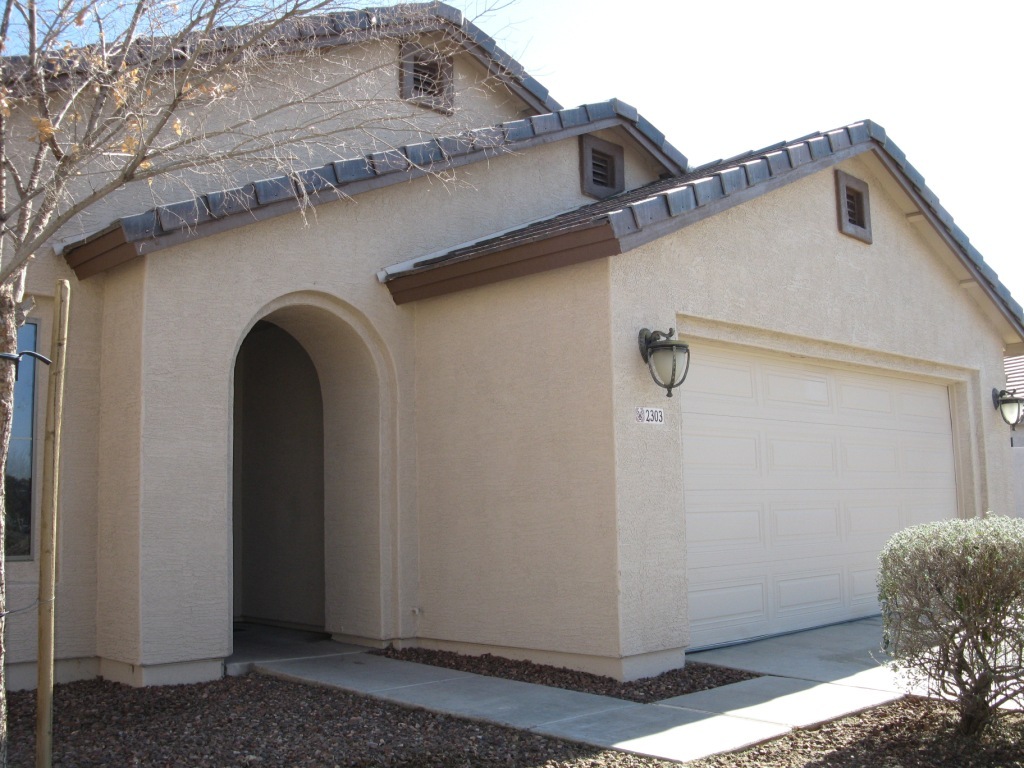 2303 West Darrel Road Phoenix, AZ 85041 - Photo 2 of 18 Front View 2