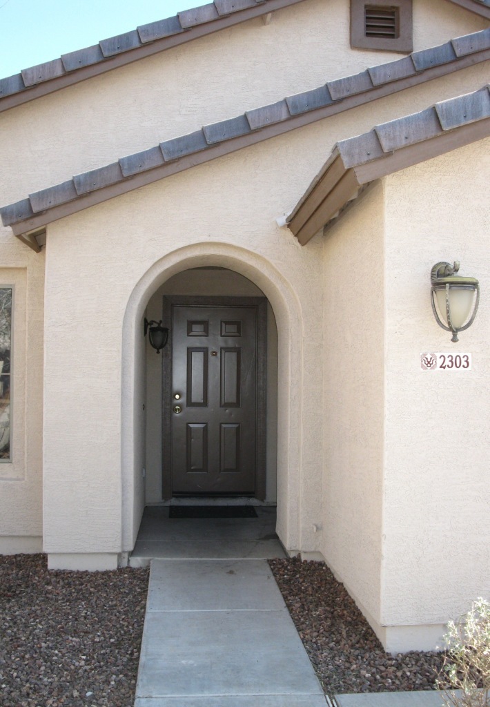 2303 West Darrel Road Phoenix, AZ 85041 - Photo 3 of 18 Front Entry