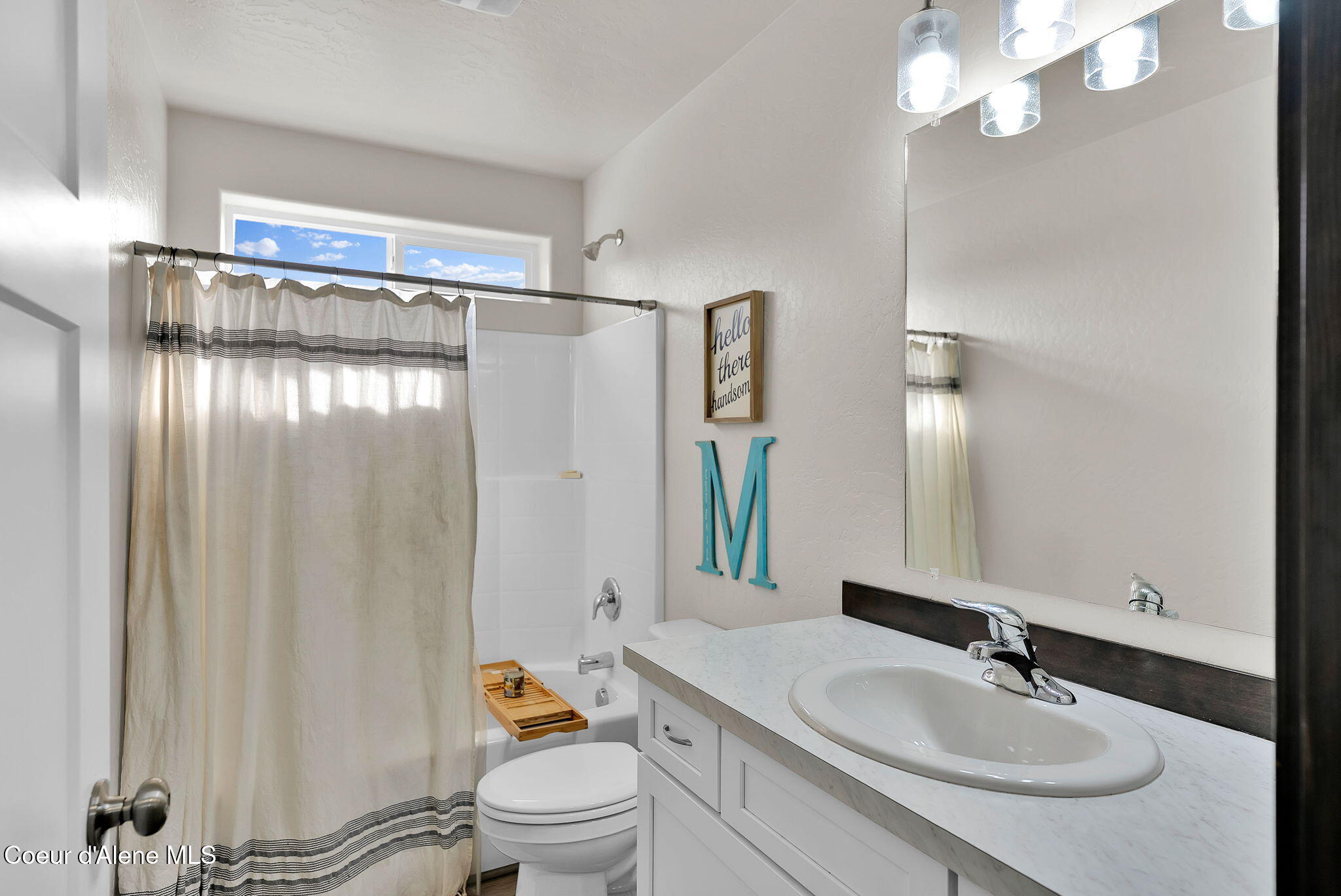12692 North Lattner Street Rathdrum, ID 83858 - Photo 32 of 84 Guest Bathroom