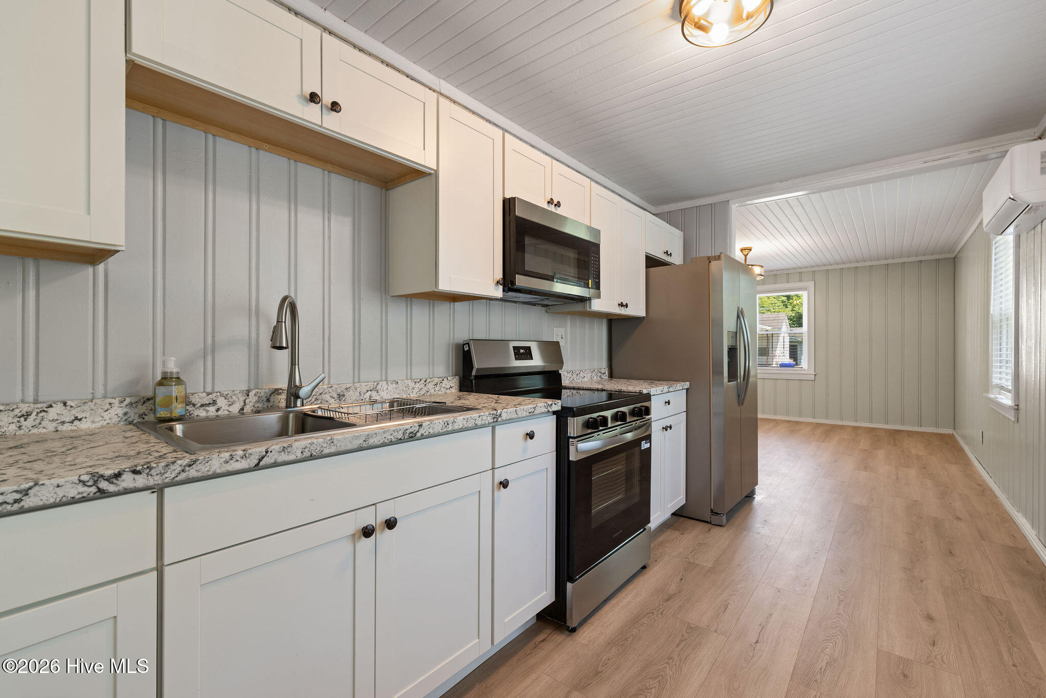 212 Clay Street Kinston, NC 28501 - Photo 10 of 15