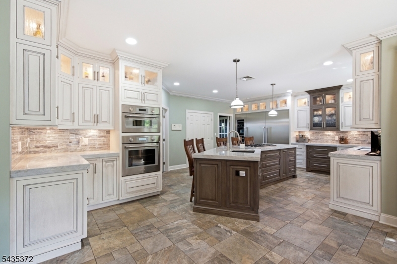 4 Winthrop Gait Road Sparta, NJ 07871 - Photo 10 of 50 Gallery Image 10
