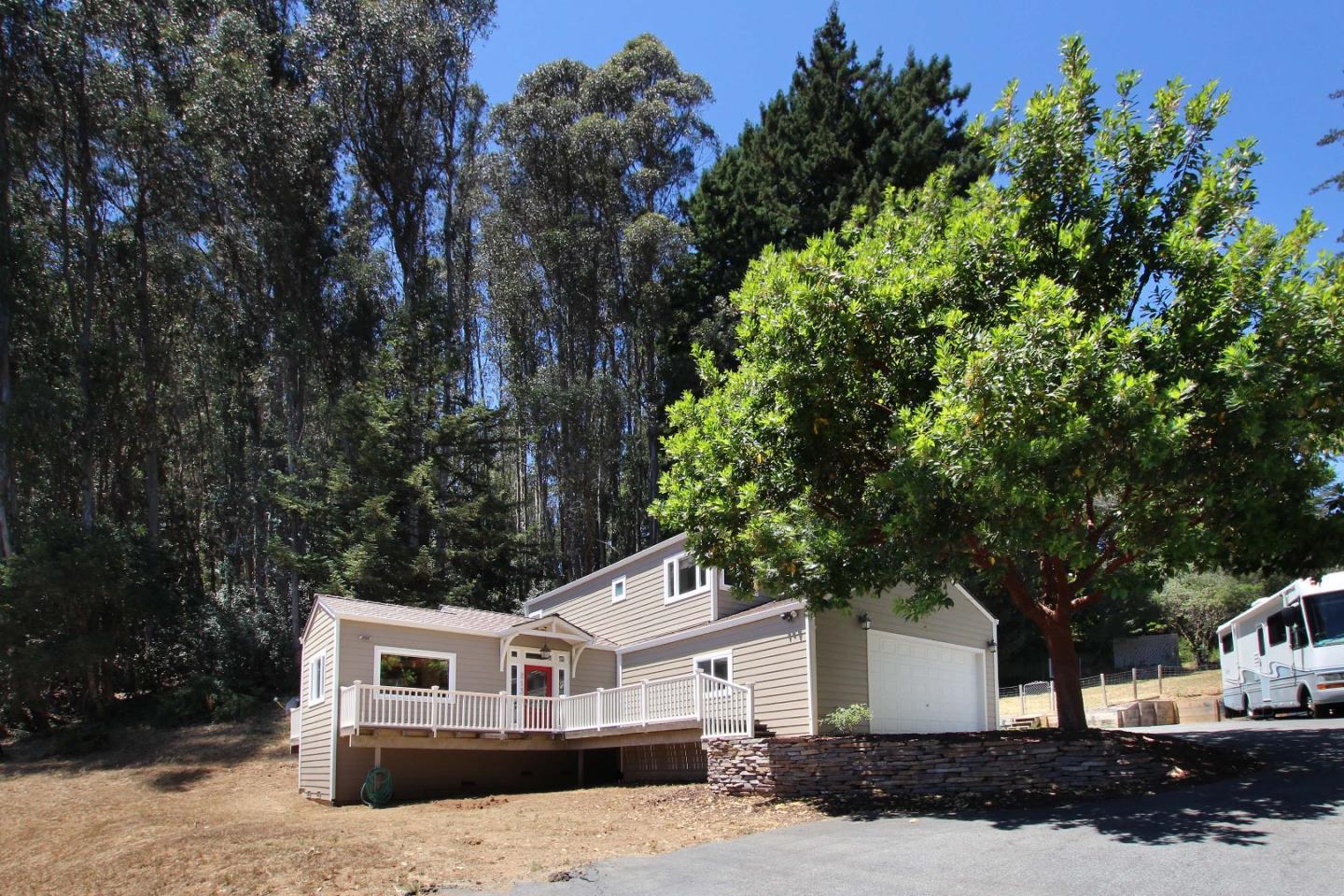 213 Gillette Road Watsonville, CA 95076 - Photo 17 of 27 a front view of a house with a yard