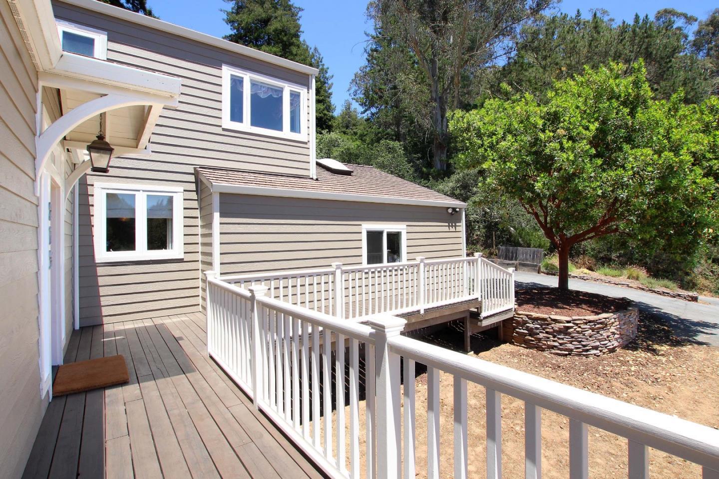 213 Gillette Road Watsonville, CA 95076 - Photo 25 of 27 a view of a house with a wooden fence