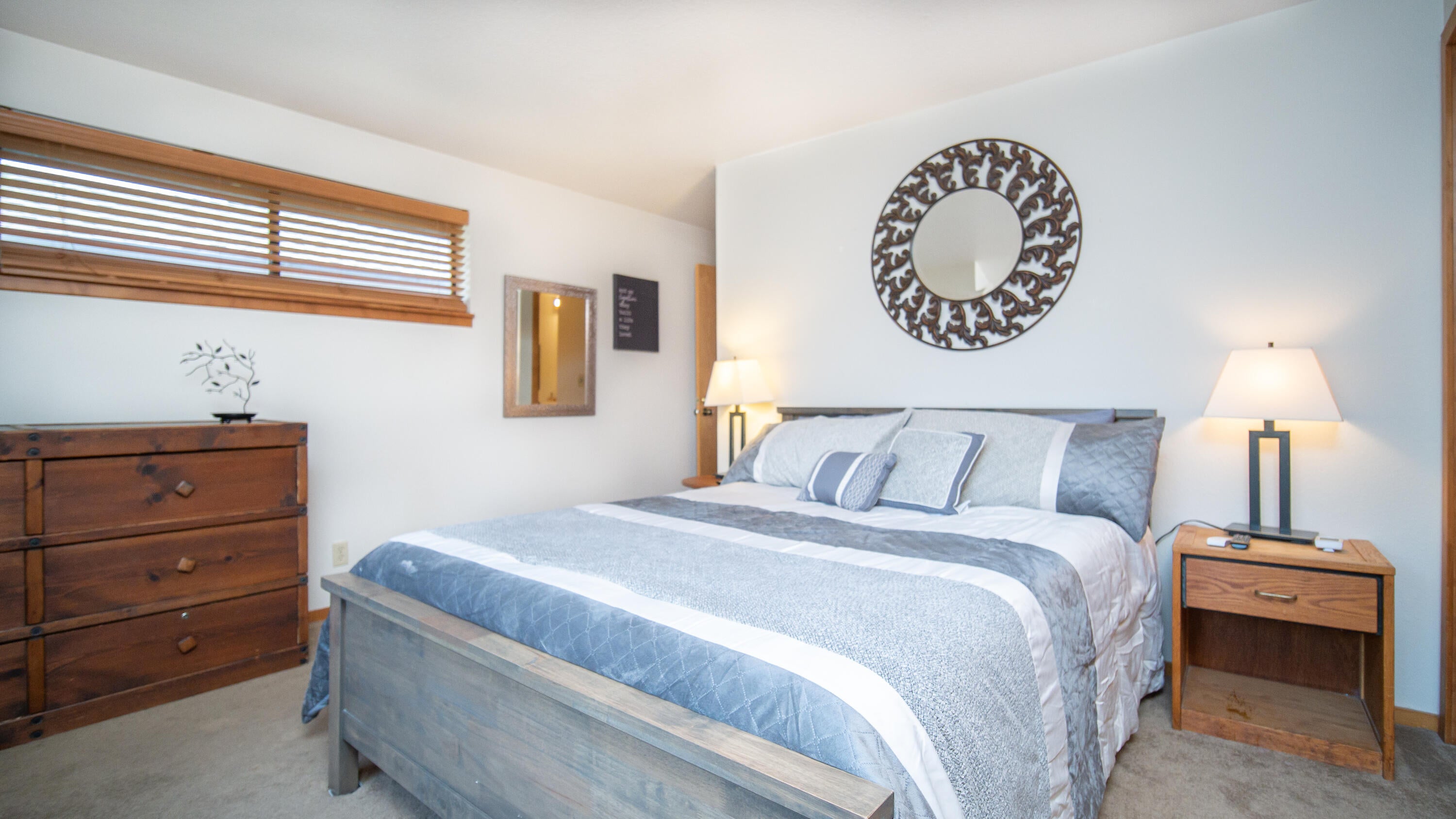 17732 West West Core Road Sunriver, OR 97707 - Photo 19 of 26 Master Bedroom