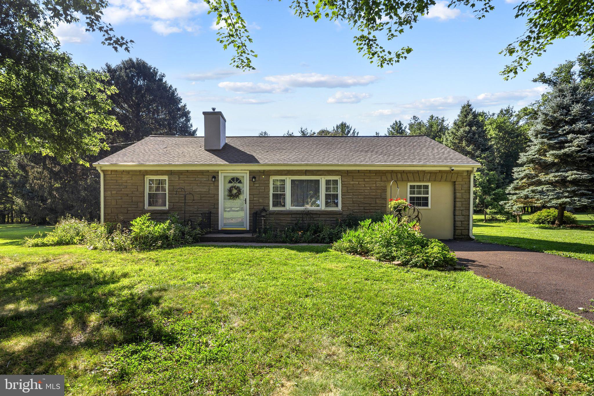 105 Dublin Road Perkasie, PA 18944 - Photo 1 of 16