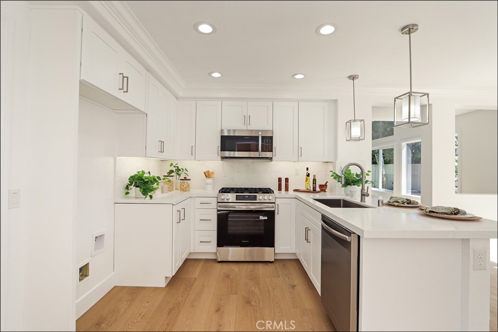 14 Timberbluff Aliso Viejo, CA 92656 - Photo 8 of 36