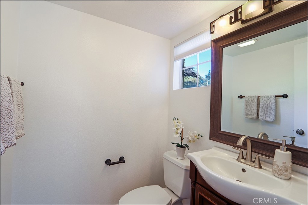 14 Timberbluff Aliso Viejo, CA 92656 - Photo 10 of 36