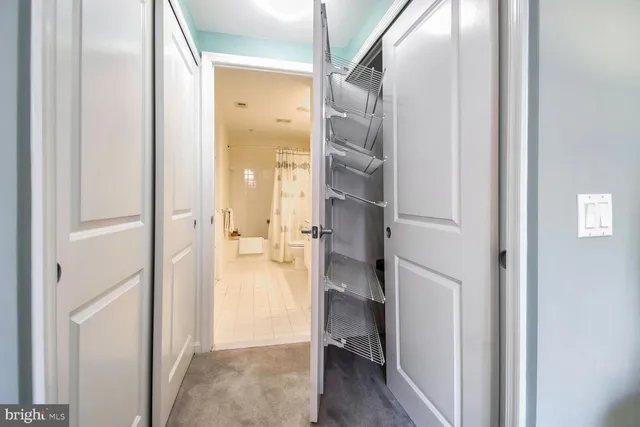 $2,050 | 930 Wayne Avenue, Unit 207, Silver Spring, MD 20910