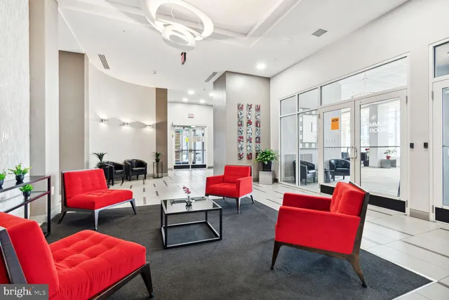 $2,050 | 930 Wayne Avenue, Unit 207, Silver Spring, MD 20910