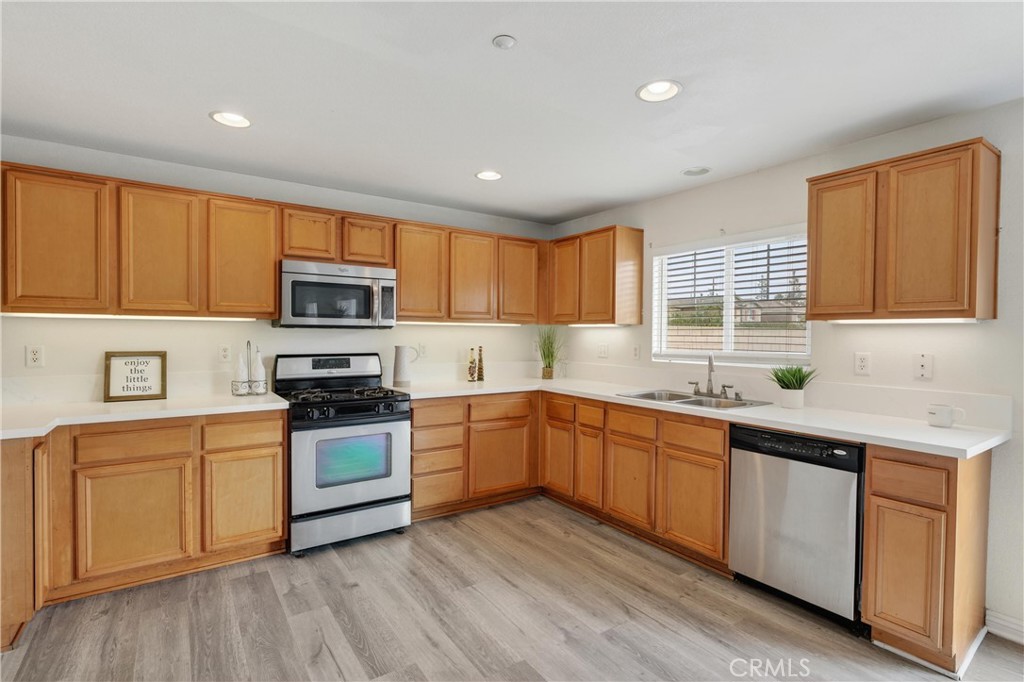 9406 Kentfield Court Riverside, CA 92508 - Photo 20 of 64 Tons of cabinets and counter space