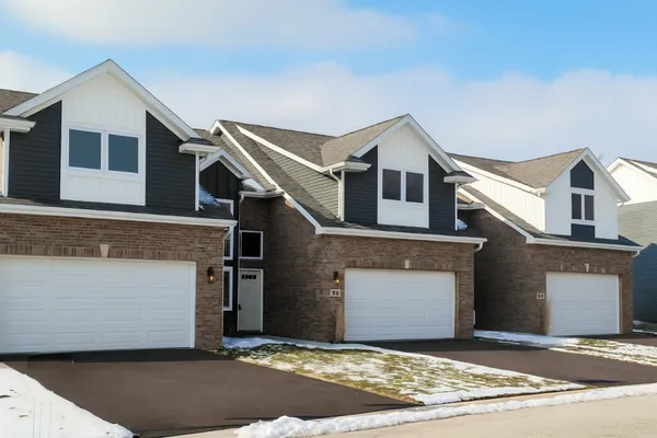 $326,500 | 1450 Lake Street, Hobart, IN 46342