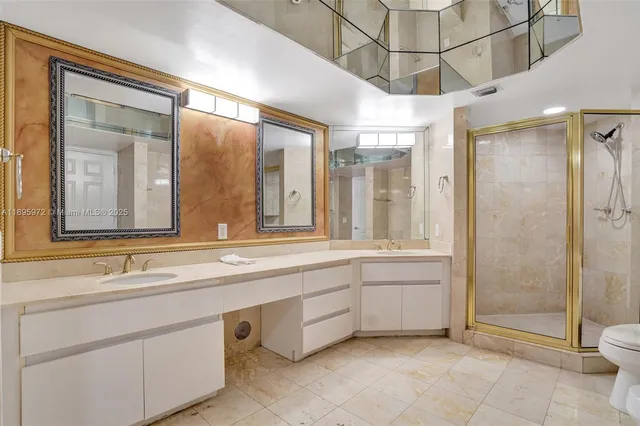 a view of a swimming pool and a back yard