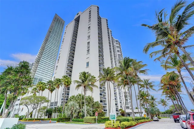 $8,500 | 16711 Collins Avenue, Unit 1208, Sunny Isles Beach, FL 33160