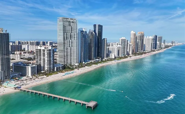 $8,500 | 16711 Collins Avenue, Unit 1208, Sunny Isles Beach, FL 33160