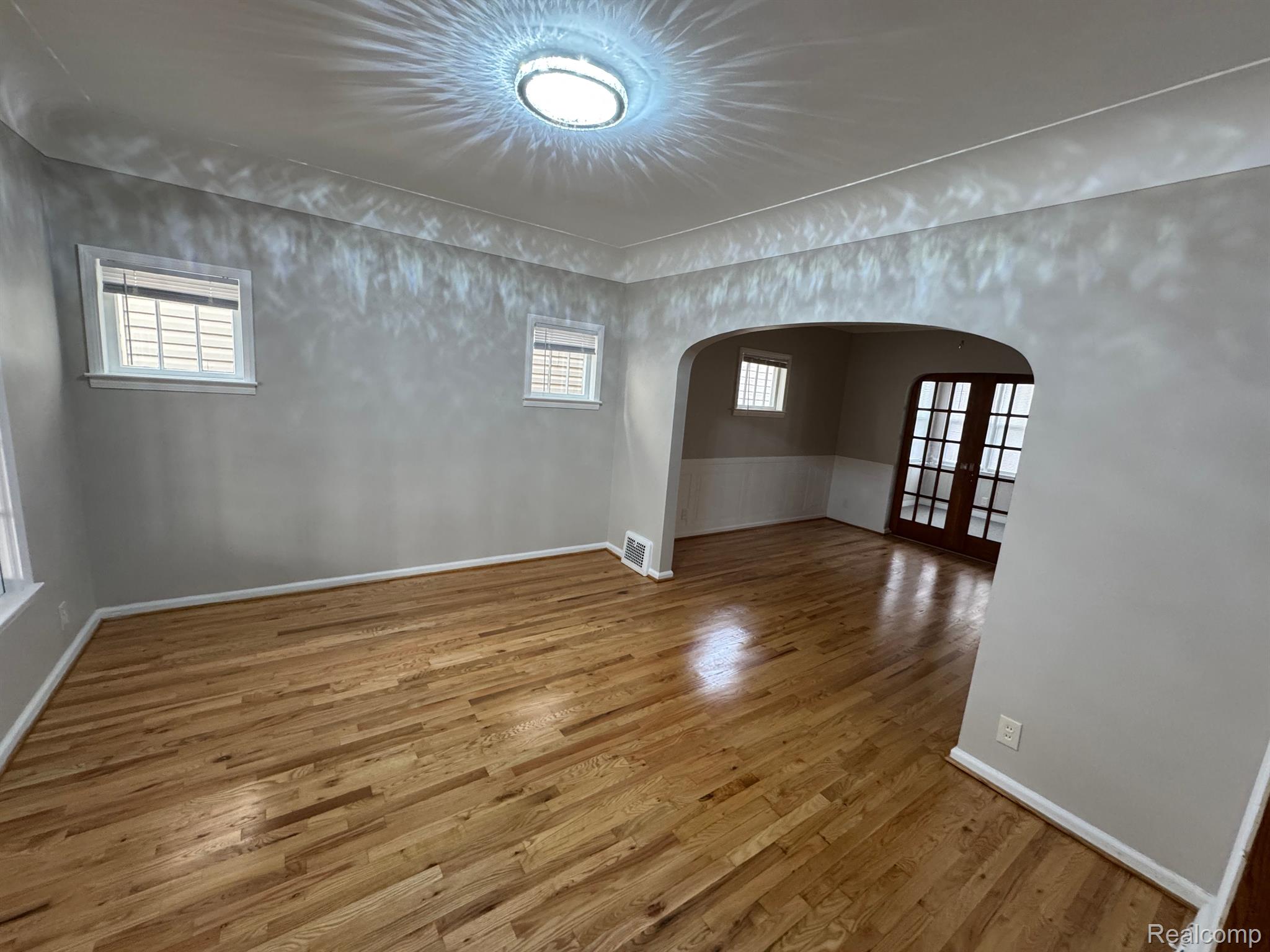 97 Maple Street River Rouge, MI 48218 - Photo 3 of 23 Gallery Image 3