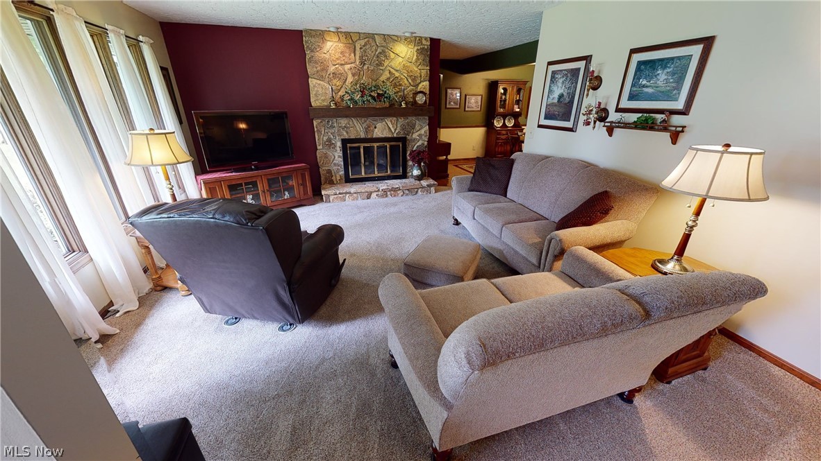11717 Mayfield Road Chardon, OH 44024 - Photo 3 of 31