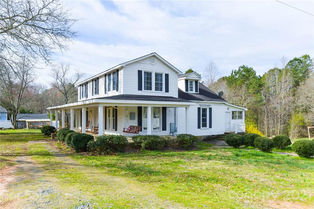 1634 Williams Road Fort Mill, SC 29715 - Photo 3 of 34 Gallery Image 3