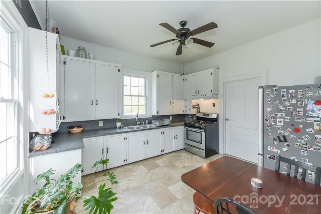 1634 Williams Road Fort Mill, SC 29715 - Photo 21 of 34 Gallery Image 21