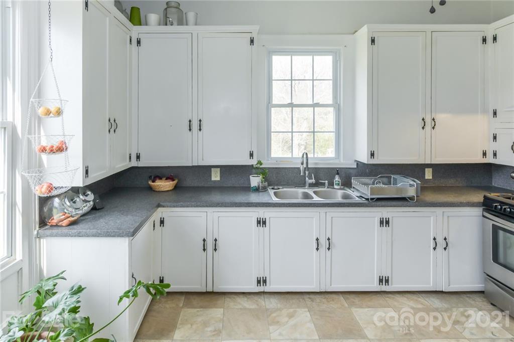 1634 Williams Road Fort Mill, SC 29715 - Photo 22 of 34 Gallery Image 22