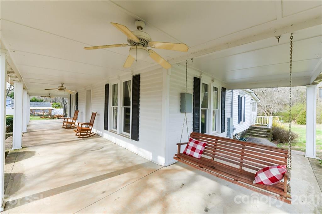 1634 Williams Road Fort Mill, SC 29715 - Photo 4 of 34 Gallery Image 4