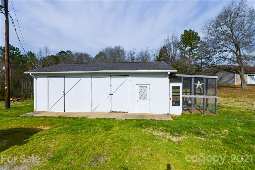 1634 Williams Road Fort Mill, SC 29715 - Photo 7 of 34 Gallery Image 7