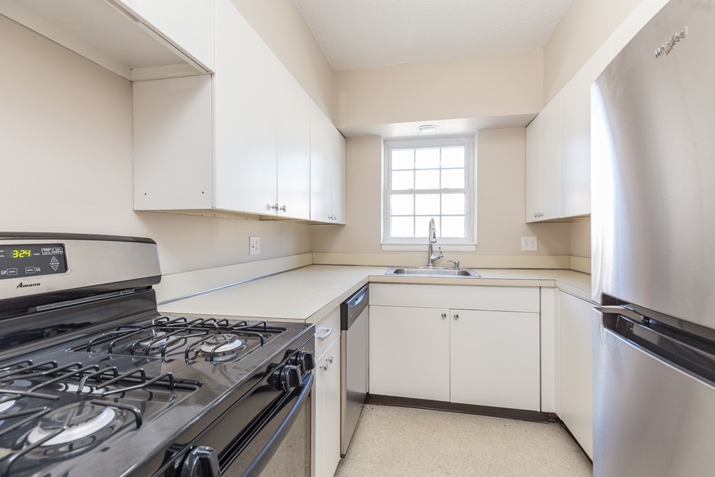 149 Lake Shore Road, Unit 1 Boston, MA 02135 - Photo 11 of 13 Gallery Image 11