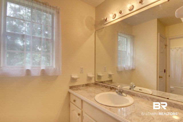 185 Lakeview Loop Daphne, AL 36526 - Photo 15 of 20