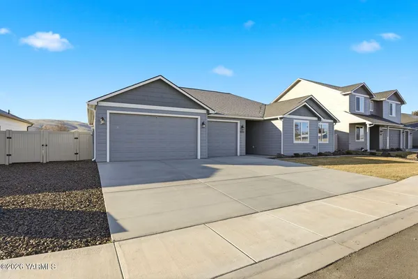 $485,000 | 5050 Woolsey Lane, Yakima, WA 98903