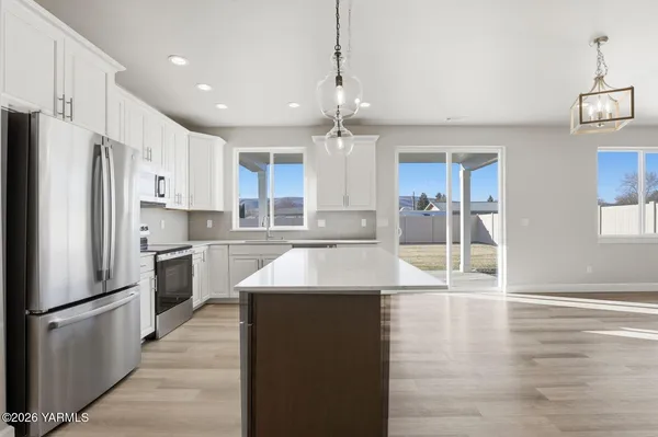 $485,000 | 5050 Woolsey Lane, Yakima, WA 98903