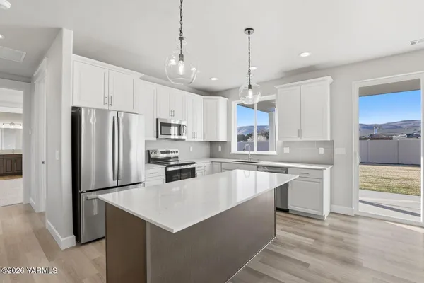 $485,000 | 5050 Woolsey Lane, Yakima, WA 98903