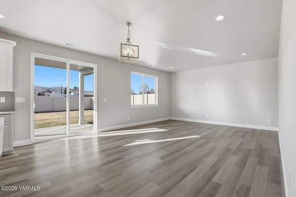 $485,000 | 5050 Woolsey Lane, Yakima, WA 98903