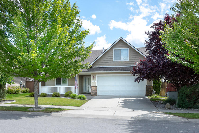 6097 N. La Rochelle Dr