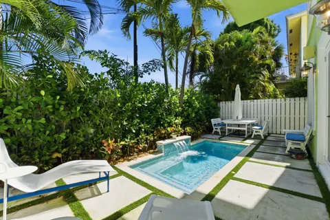 $925,000 | 2628 Northeast 9th Avenue, Unit 2, Wilton Manors, FL 33334