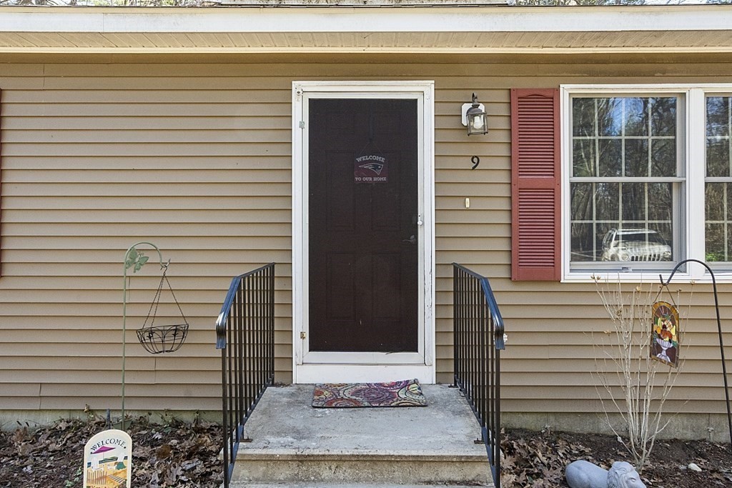 9 Crescent Road Lunenburg, MA 01462 - Photo 13 of 39