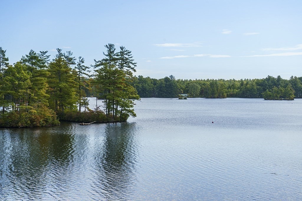 9 Crescent Road Lunenburg, MA 01462 - Photo 4 of 39