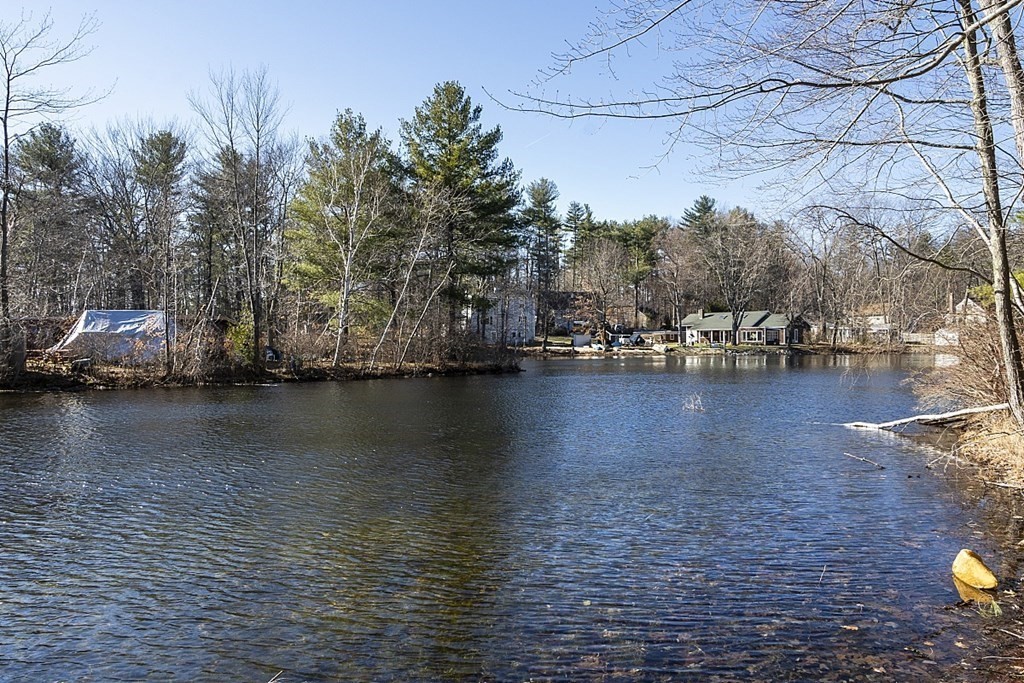9 Crescent Road Lunenburg, MA 01462 - Photo 6 of 39