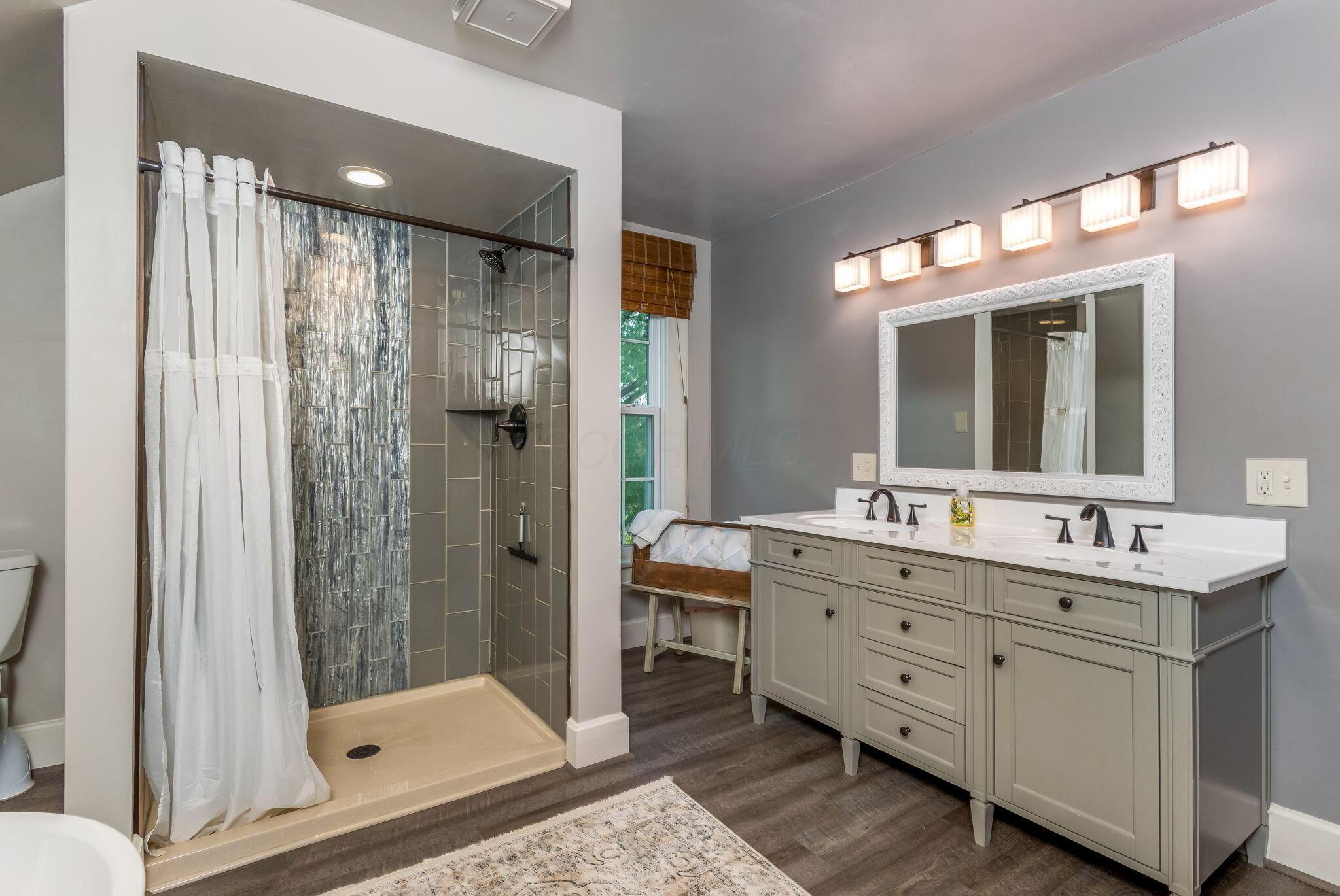 8056 Summit Road Southwest Reynoldsburg, OH 43068 - Photo 40 of 71 Bathroom